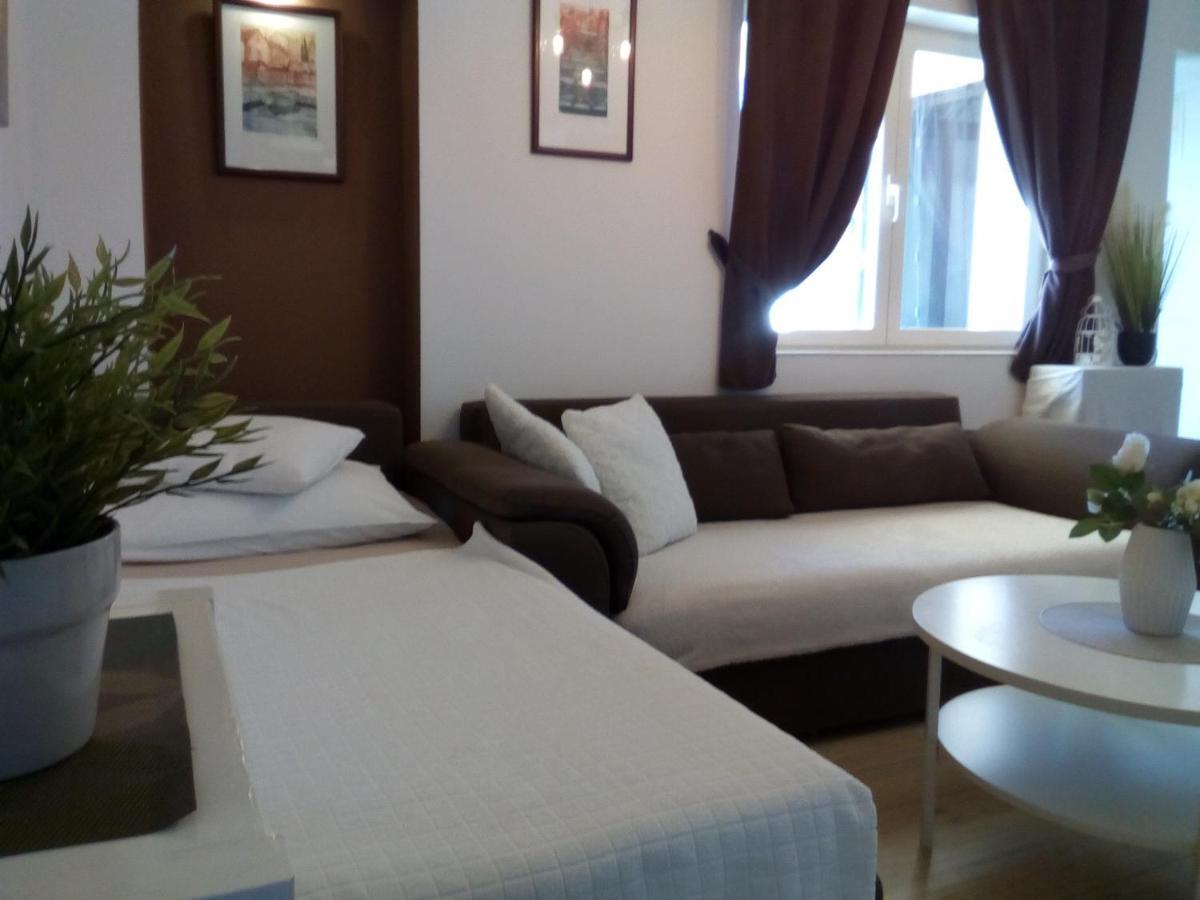Apartment Silvija Makarska Dış mekan fotoğraf