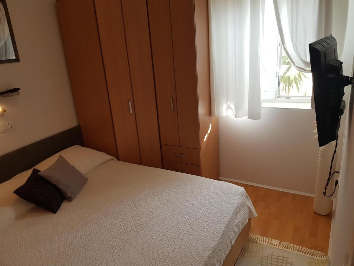 Apartment Silvija Makarska Dış mekan fotoğraf