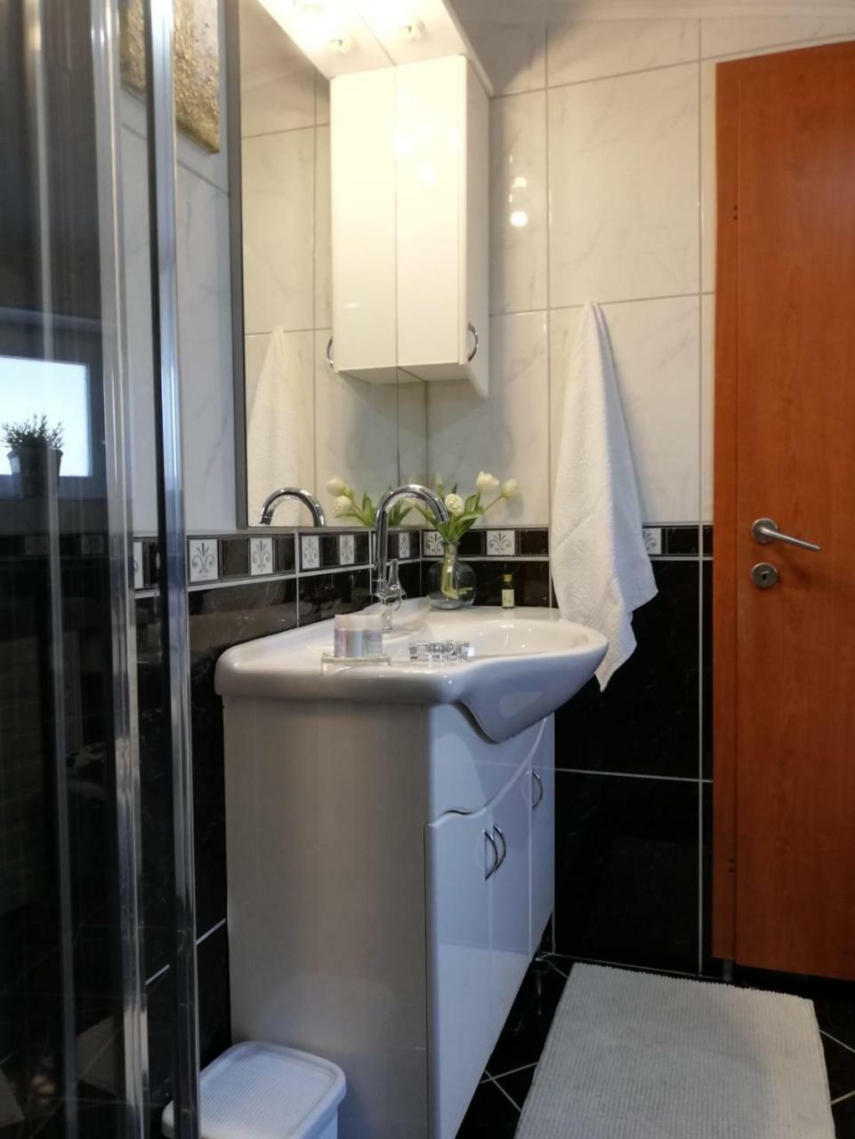 Apartment Silvija Makarska Dış mekan fotoğraf